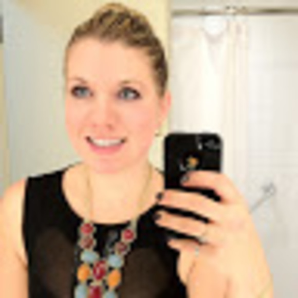 Meet your Posher, Annemarie - Picture 1 of 1